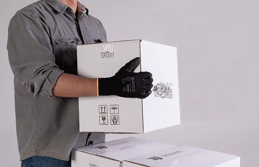 Best Gloves for Handling Cardboard Boxes